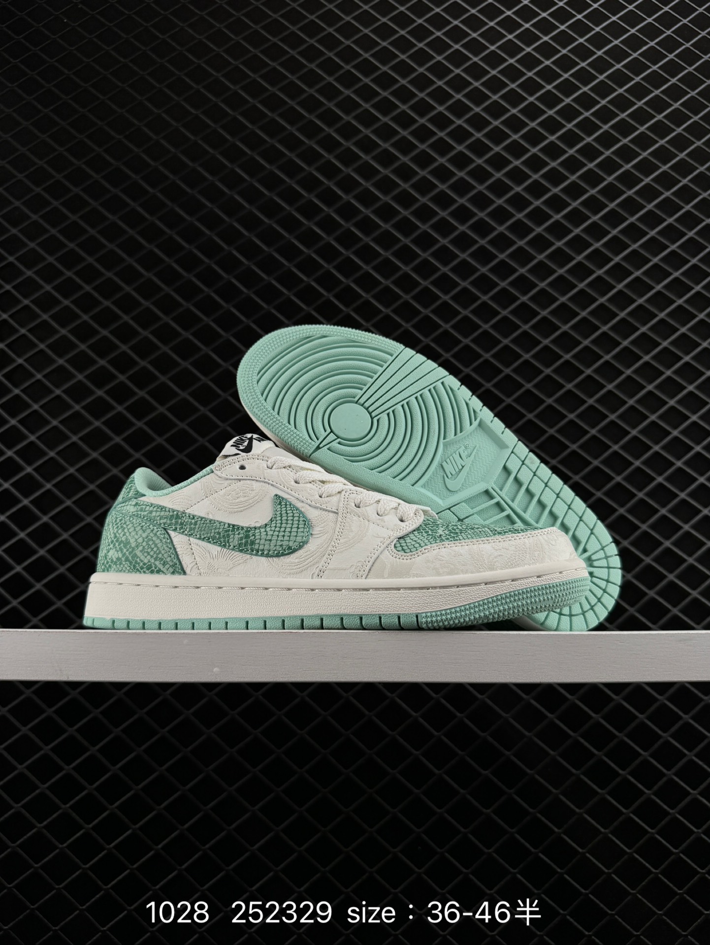 fragment design x Travis Scott x Nike Air Jordan 1 Low OG SP”Black/Green Toe“